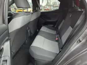 Toyota Yaris (2021) thumbnail 14