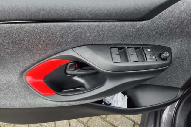 Toyota Yaris (2021) thumbnail 20