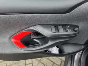 Toyota Yaris (2021) thumbnail 20