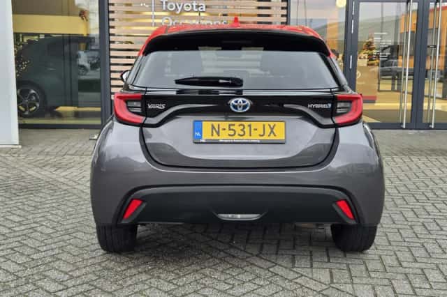 Toyota Yaris (2021) thumbnail 6