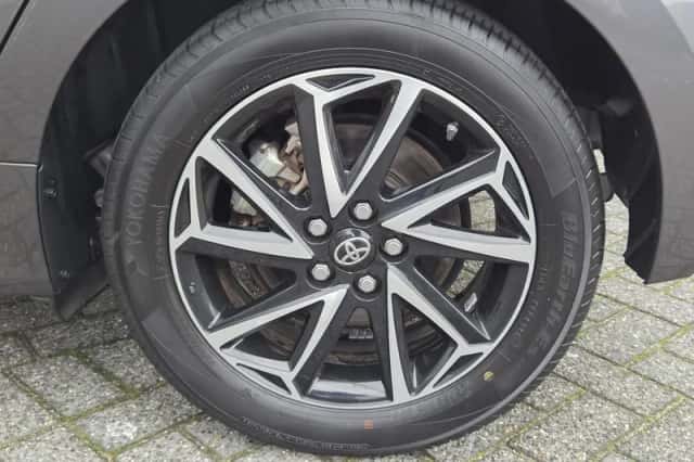 Toyota Yaris (2021) thumbnail 9