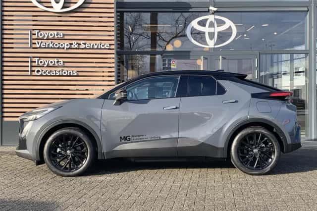Toyota C-HR (2026) thumbnail 8
