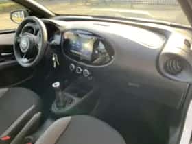 Toyota Aygo X (2024) thumbnail 12