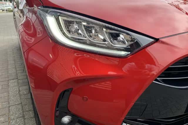 Toyota Yaris (2025) thumbnail 10