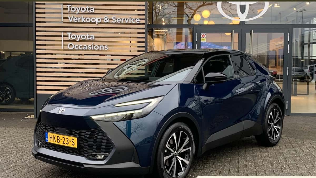 Toyota C-HR (2025) — foto 1