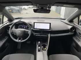 Toyota C-HR (2025) thumbnail 11