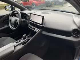 Toyota C-HR (2025) thumbnail 12