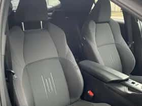 Toyota C-HR (2025) thumbnail 15