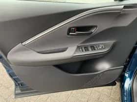 Toyota C-HR (2025) thumbnail 18