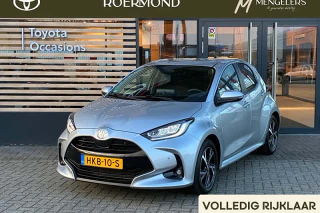 Toyota Yaris (2025) thumbnail 1