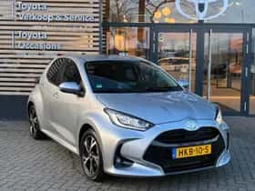 Toyota Yaris (2025) thumbnail 2
