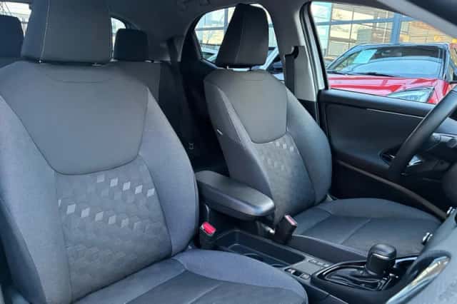 Toyota Yaris (2025) thumbnail 12