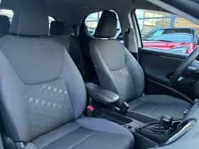 Toyota Yaris (2025) thumbnail 12