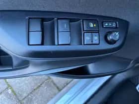 Toyota Yaris (2025) thumbnail 20