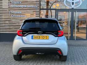 Toyota Yaris (2025) thumbnail 4