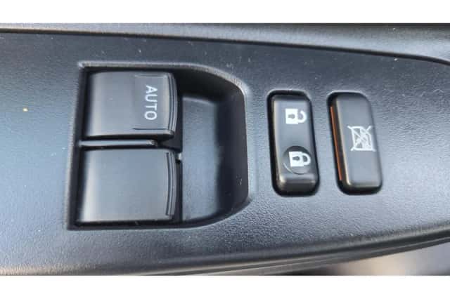 Toyota Yaris (2020) thumbnail 20