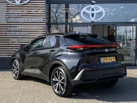 Toyota C-HR (2024) thumbnail 7