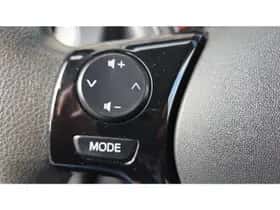 Toyota Aygo (2018) thumbnail 11