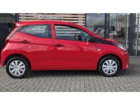 Toyota Aygo (2018) thumbnail 4
