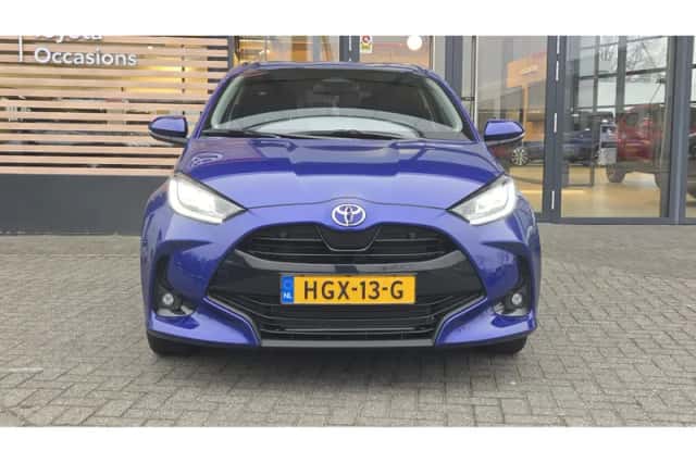 Toyota Yaris (2025) thumbnail 2