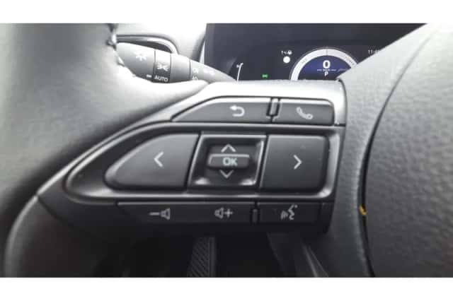 Toyota Yaris (2025) thumbnail 16
