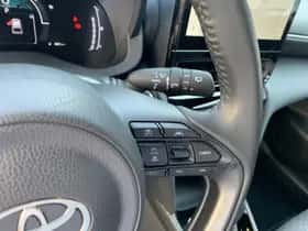 Toyota Yaris Cross (2024) thumbnail 18