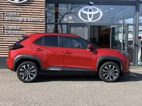 Toyota Yaris Cross (2024) thumbnail 5