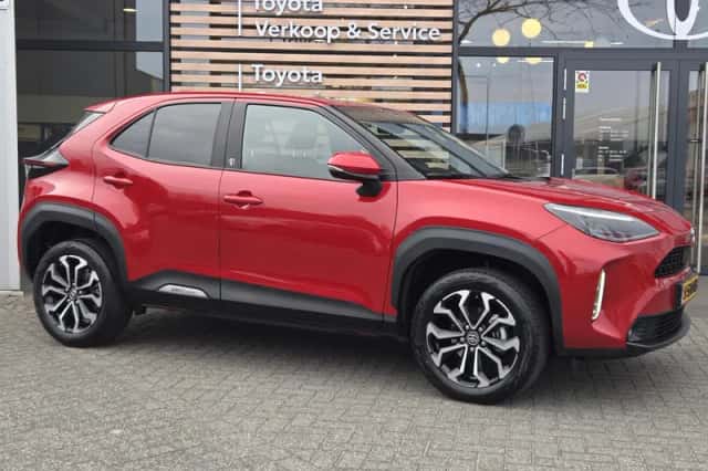 Toyota Yaris Cross (2023) thumbnail 4