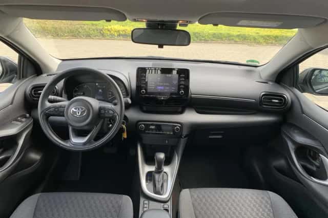 Toyota Yaris (2024) thumbnail 11