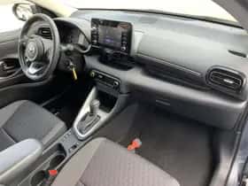 Toyota Yaris (2024) thumbnail 12