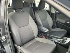 Toyota Yaris (2024) thumbnail 14