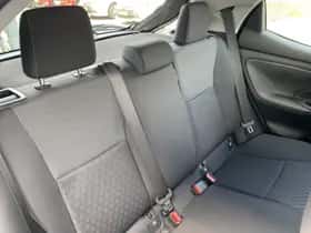 Toyota Yaris (2024) thumbnail 15