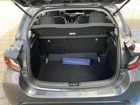 Toyota Yaris (2024) thumbnail 16