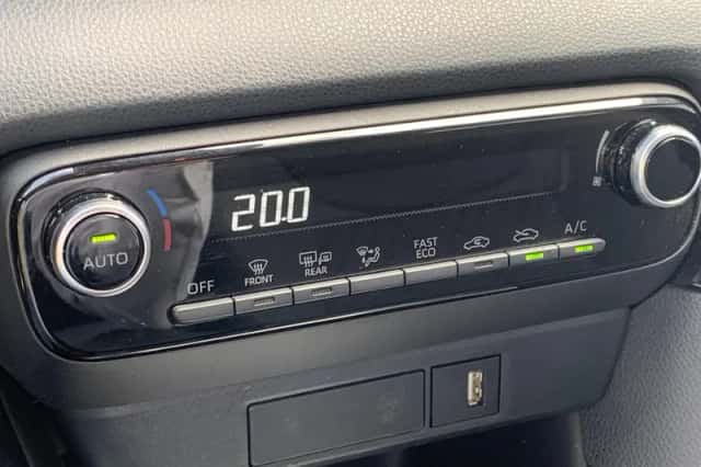 Toyota Yaris (2024) thumbnail 29