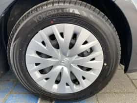 Toyota Yaris (2024) thumbnail 10
