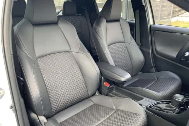 Toyota Yaris (2023) thumbnail 14