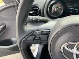Toyota Yaris (2023) thumbnail 18
