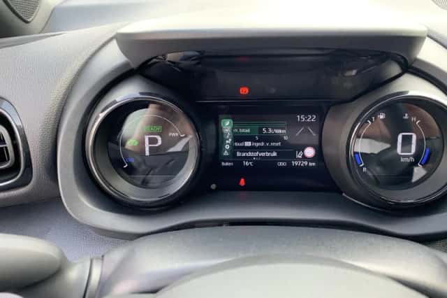 Toyota Yaris (2023) thumbnail 19