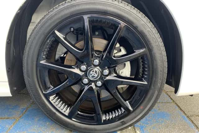 Toyota Yaris (2023) thumbnail 9