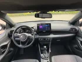Toyota Yaris (2023) thumbnail 10