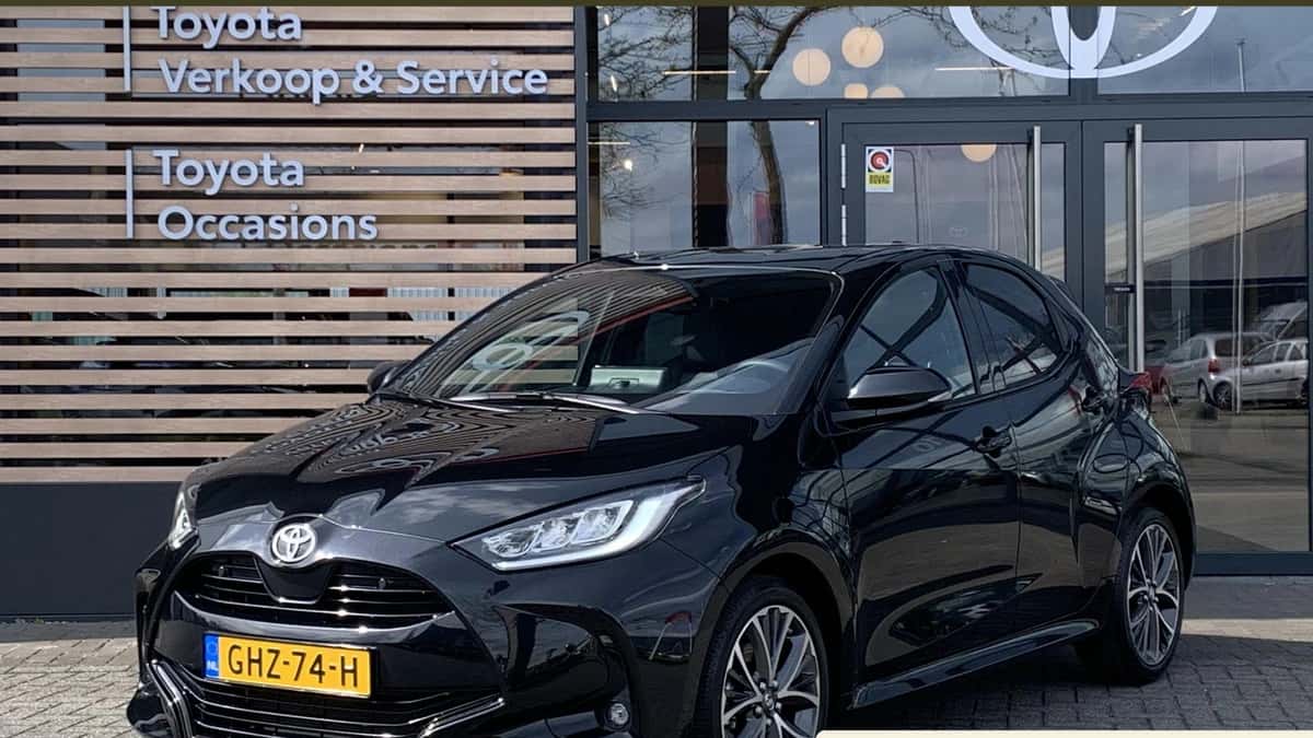 Toyota Yaris (2024) — foto 1