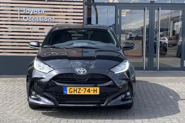Toyota Yaris (2024) thumbnail 2