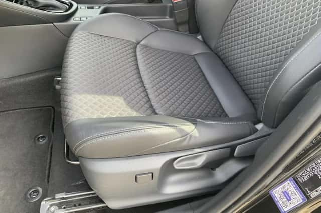 Toyota Yaris (2024) thumbnail 14