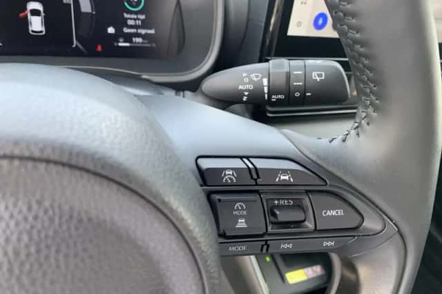 Toyota Yaris (2024) thumbnail 22