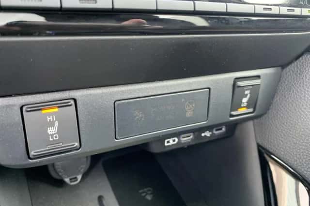 Toyota Yaris (2024) thumbnail 29