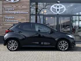 Toyota Yaris (2024) thumbnail 4