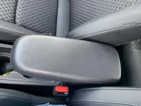 Toyota Yaris (2024) thumbnail 33