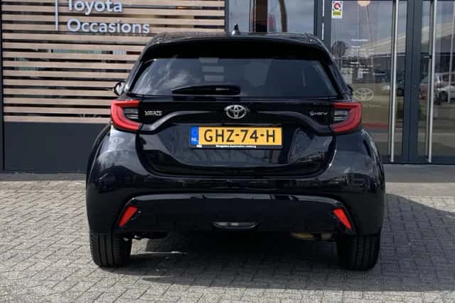 Toyota Yaris (2024) thumbnail 6