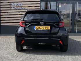 Toyota Yaris (2024) thumbnail 6