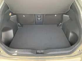 Toyota Yaris Cross (2024) thumbnail 16